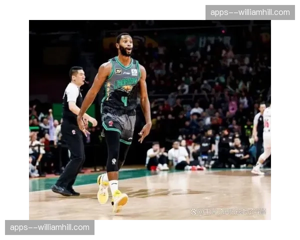 弗格9记三分创赛季纪录 上海外援外线手感火热